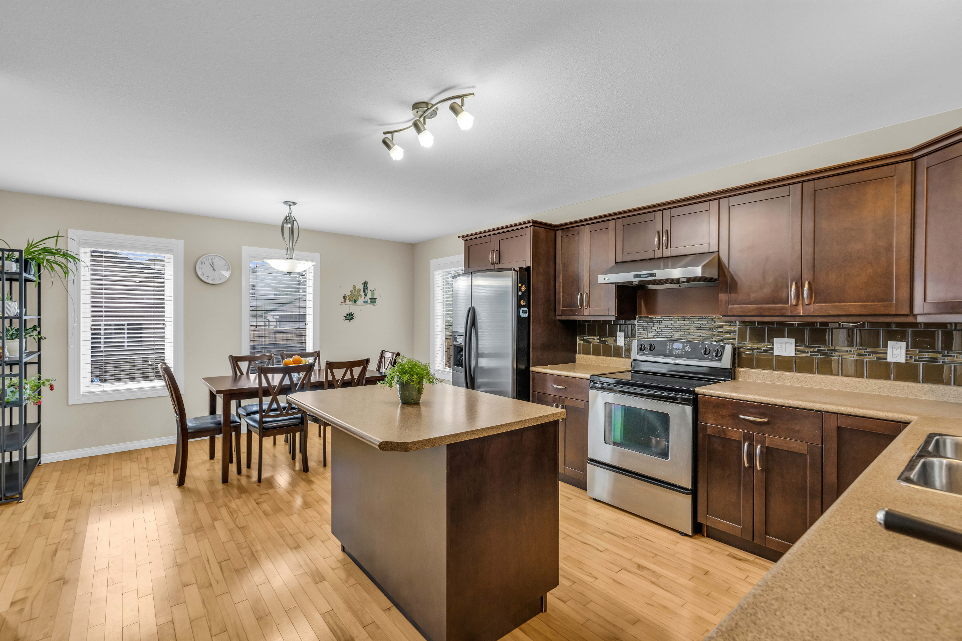 Willowgrove 独栋出售-218 Willowgrove Boul., ——林与唐地产 - 5